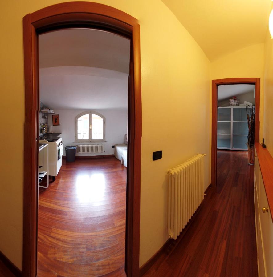 Stupenda Mansarda Centralissima, Finiture Di Lusso Carrara Eksteriør billede