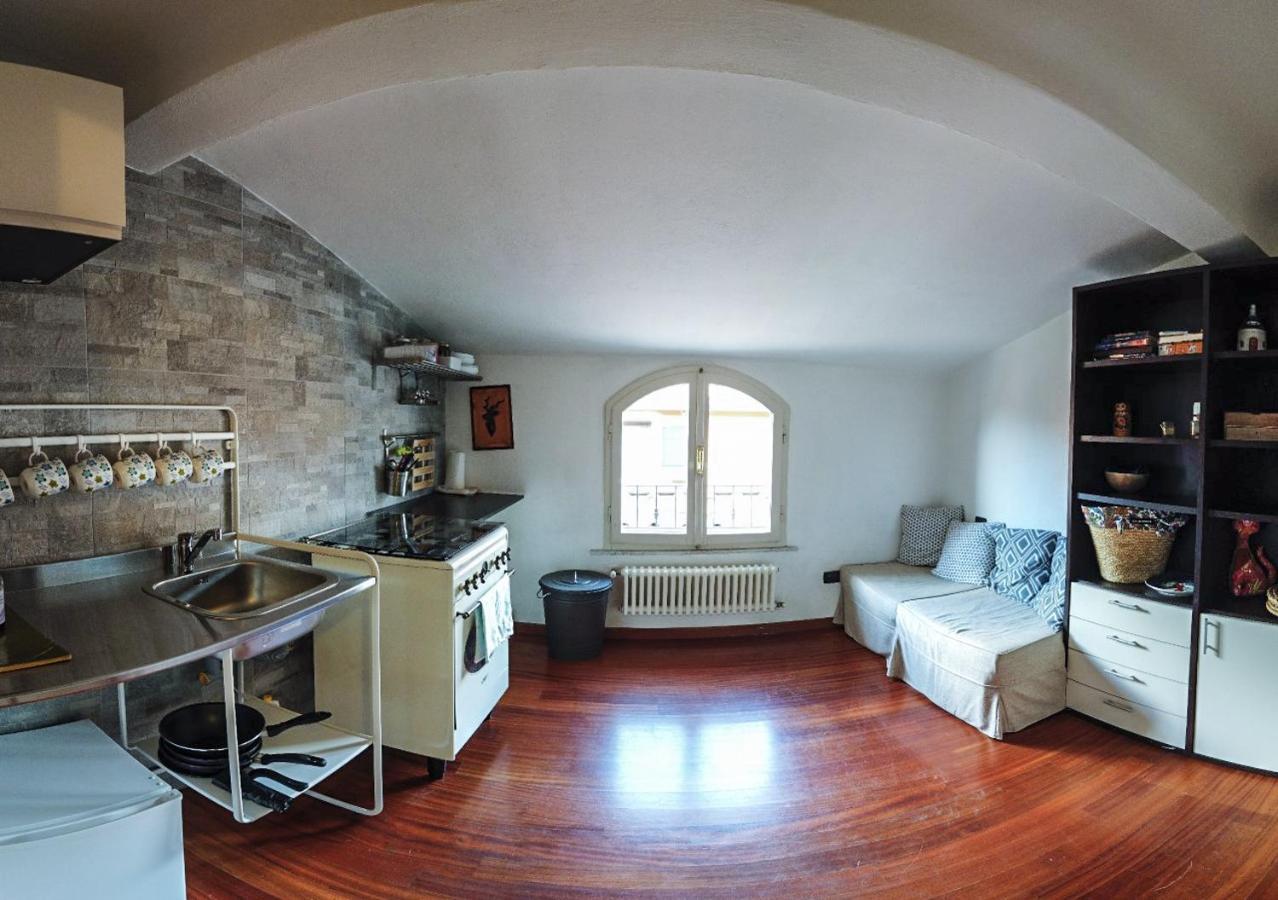 Stupenda Mansarda Centralissima, Finiture Di Lusso Carrara Eksteriør billede