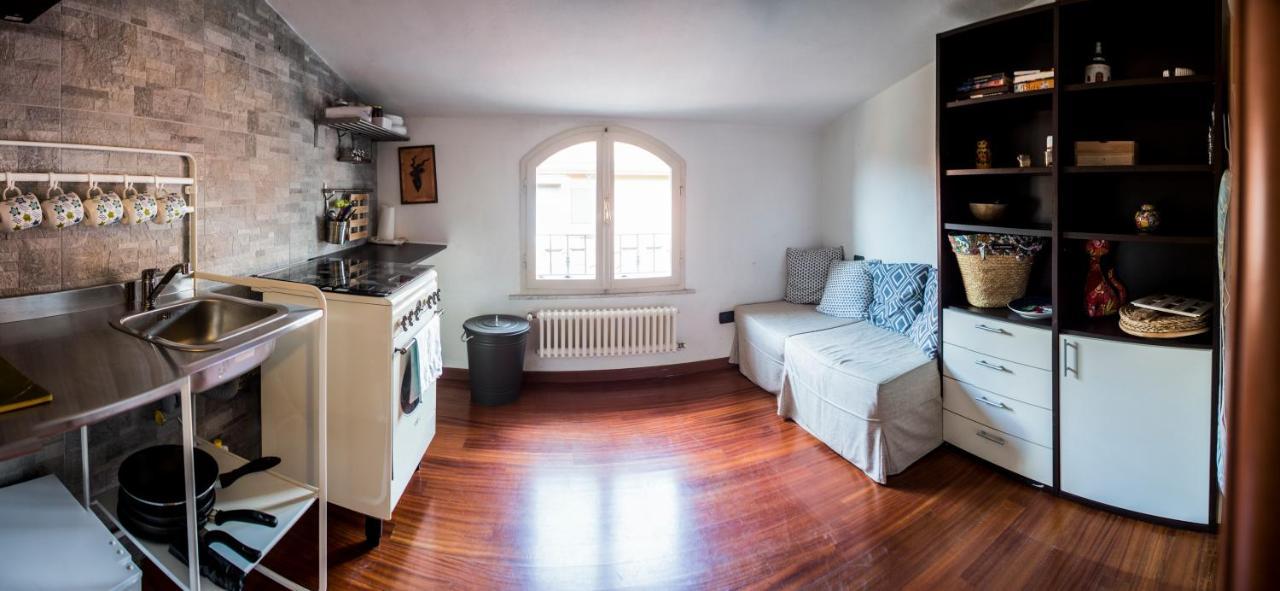 Stupenda Mansarda Centralissima, Finiture Di Lusso Carrara Eksteriør billede